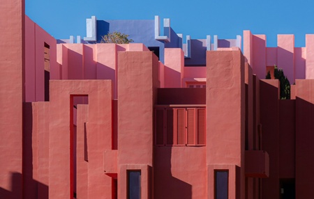 La Muralla Roja Loft