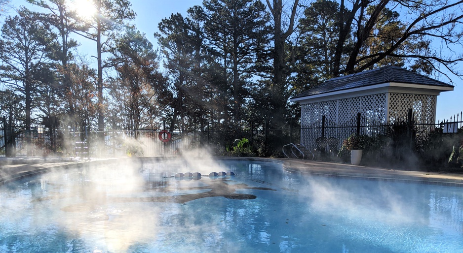 1886 Crescent Hotel and Spa - Pool