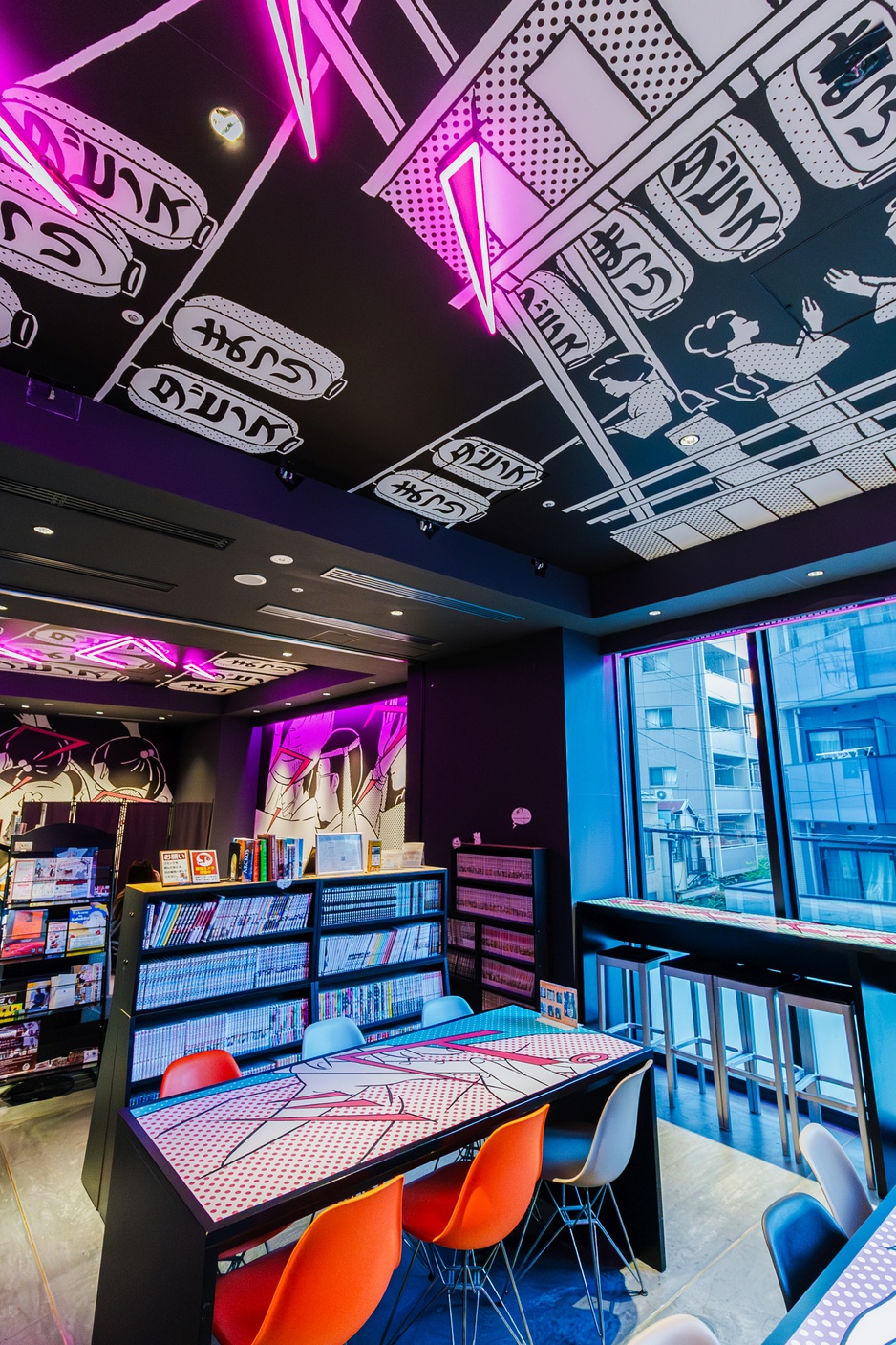 Hotel Tavinos Asakusa Manga-Themed Lounge