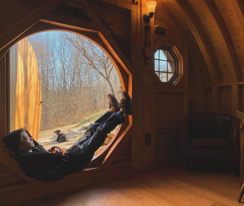 Forest Gully Farms Hobbit Hut Chill