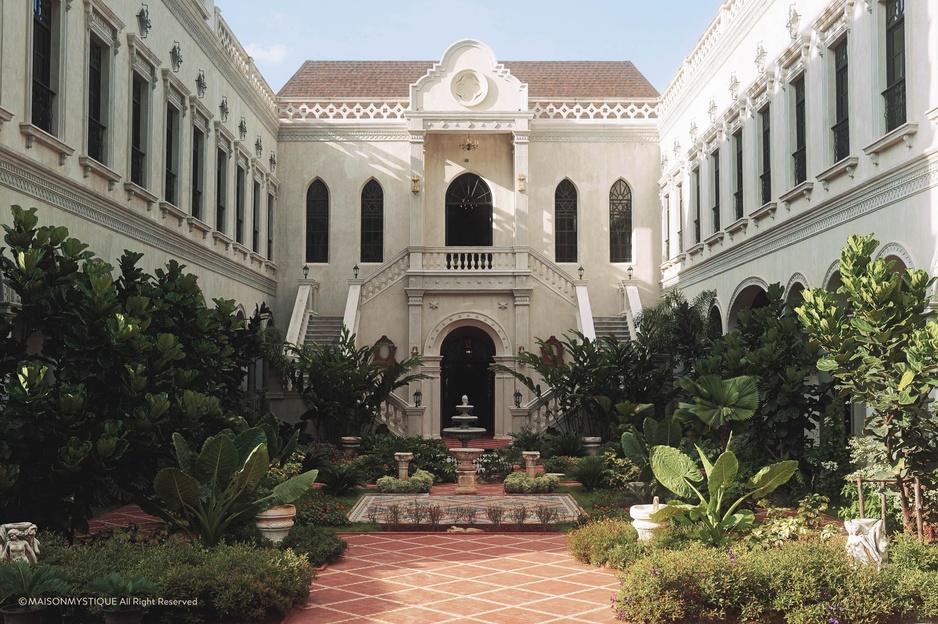 Maison Mystique Hotel - Courtyard