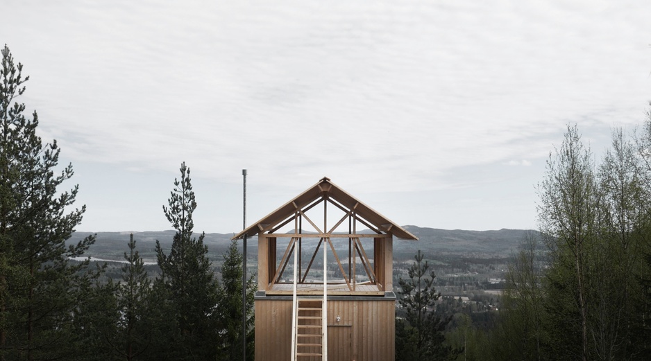 Bergaliv forest house top with panorama