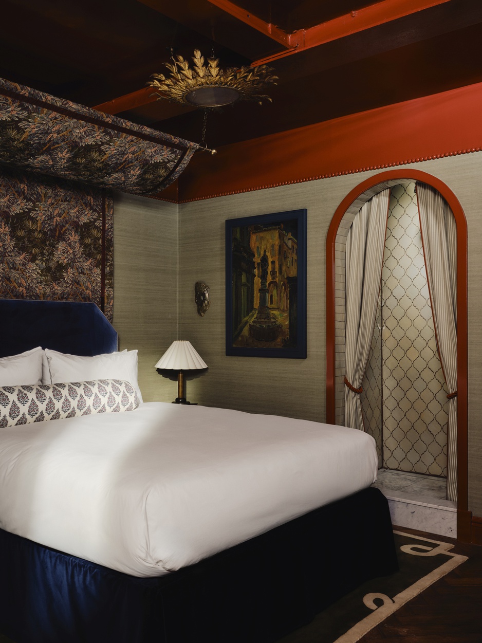 The Netty Hotel Suite