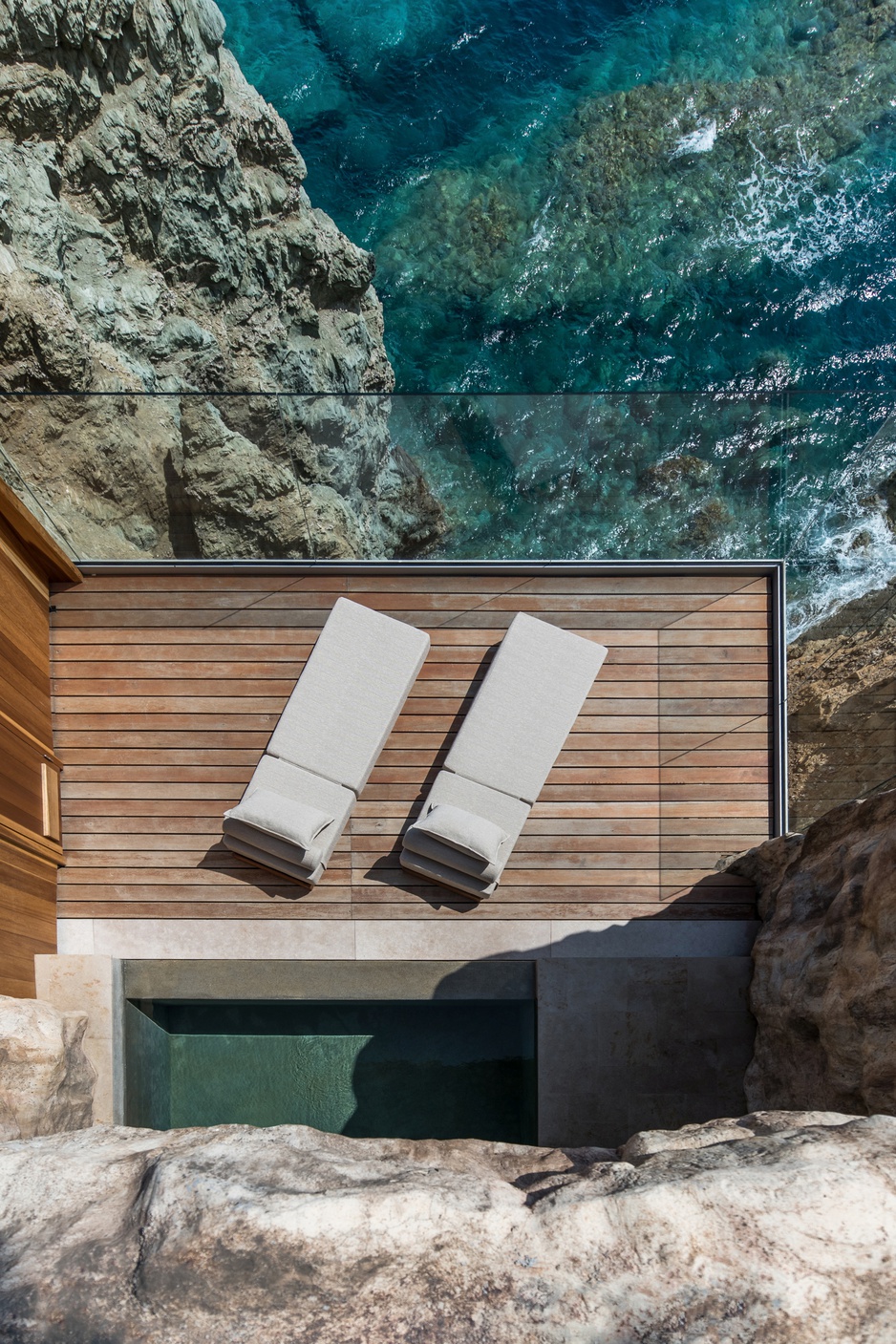 Acro Suites Resort Cave Suite Pool & Sea From Above