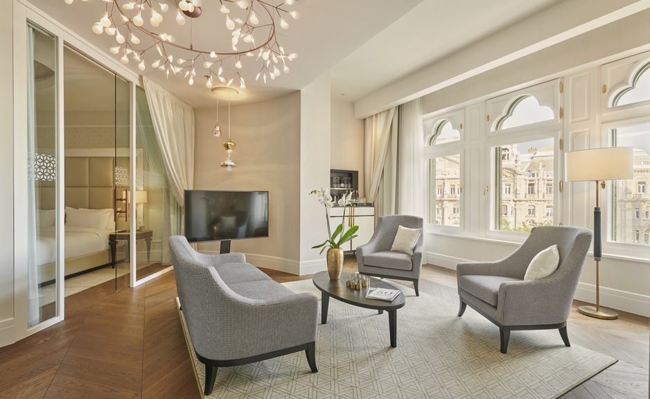 Párisi Udvar Hotel Hexagon Suite Living Room
