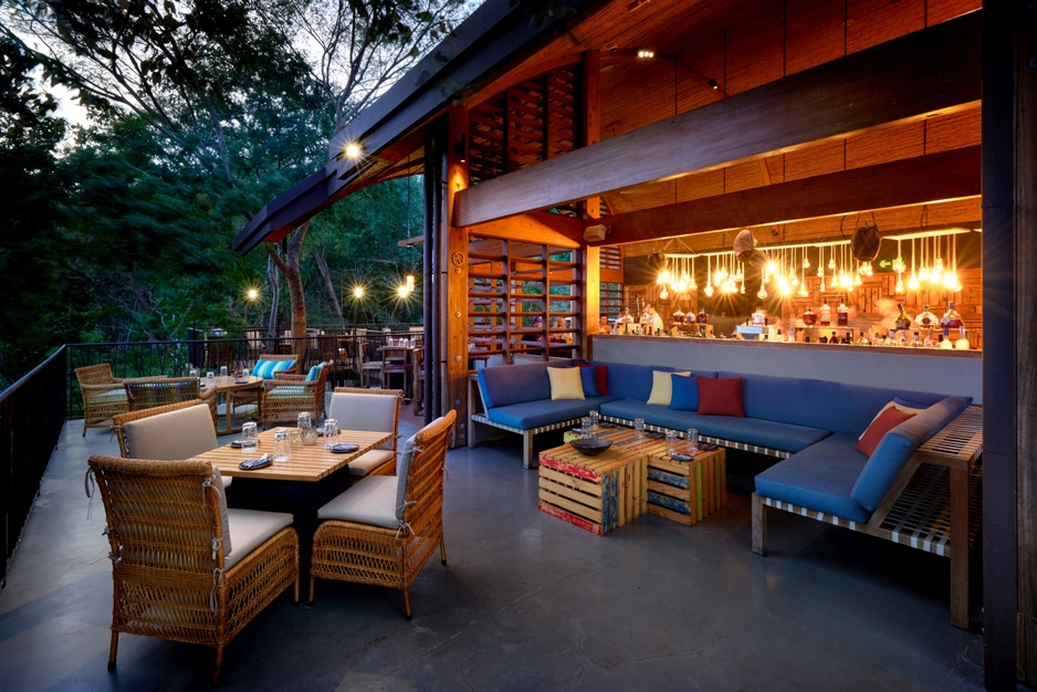 Chao Pescao Bar and Restaurant terrace