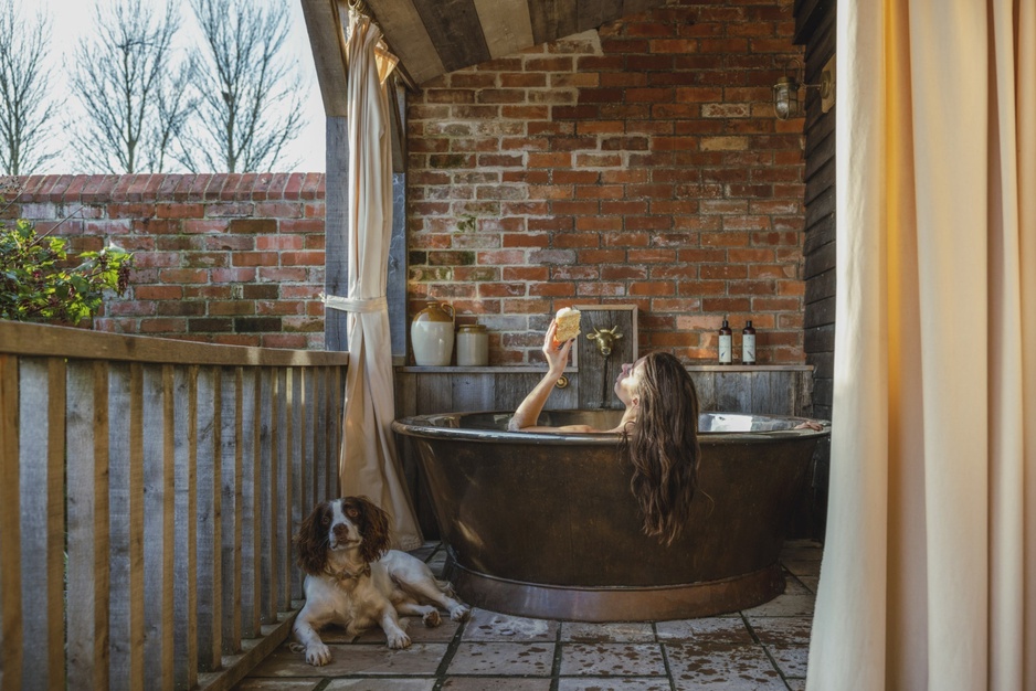 Outbuildings The Cider Room Bathtub