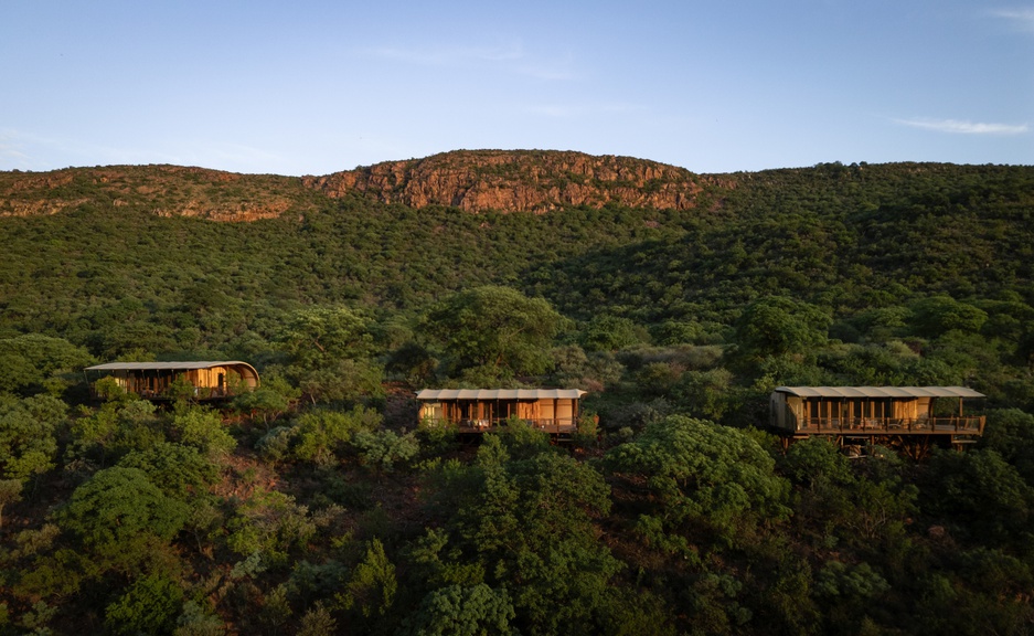 Few & Far Luvhondo Cliff Suites Exterior