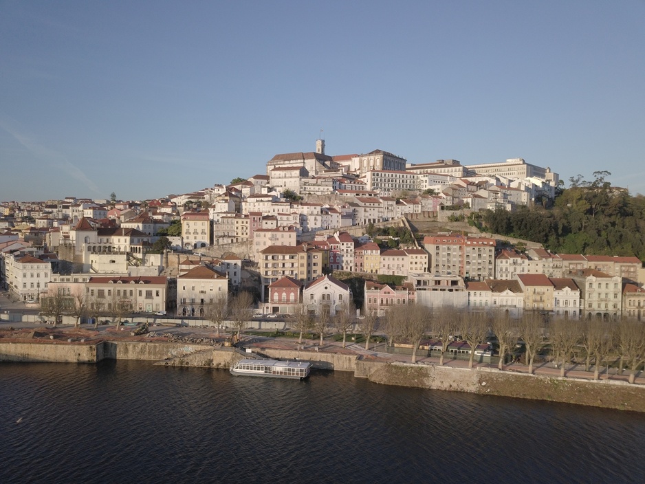 ZERO Box Lodge Coimbra Hotel Aerial