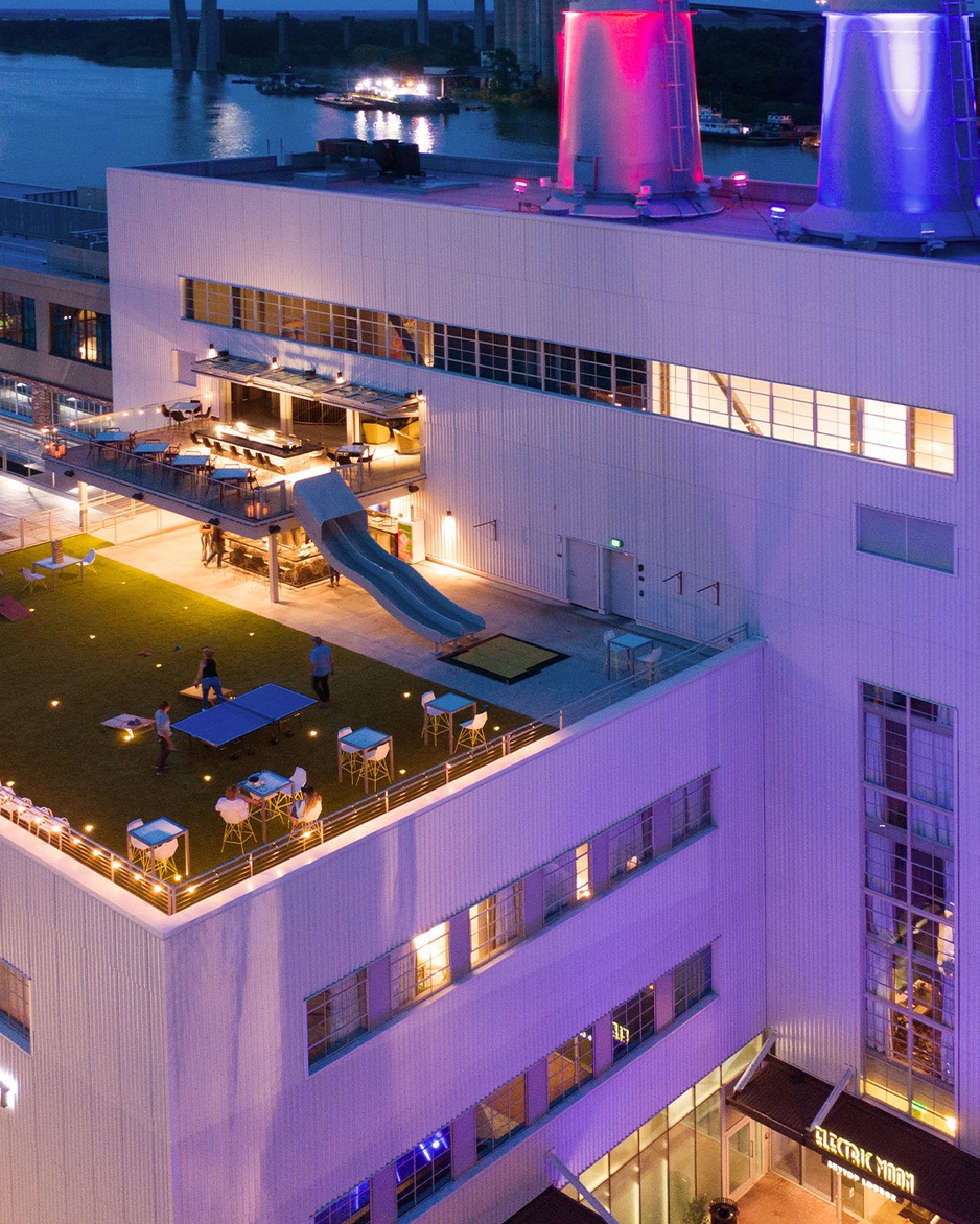 JW Marriott Savannah Plant Riverside District Hotel - Electric Moon Skytop Lounge
