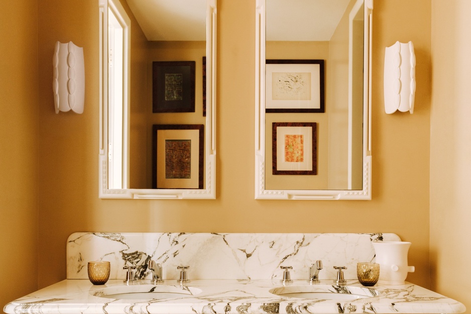 Saint James Paris bathroom