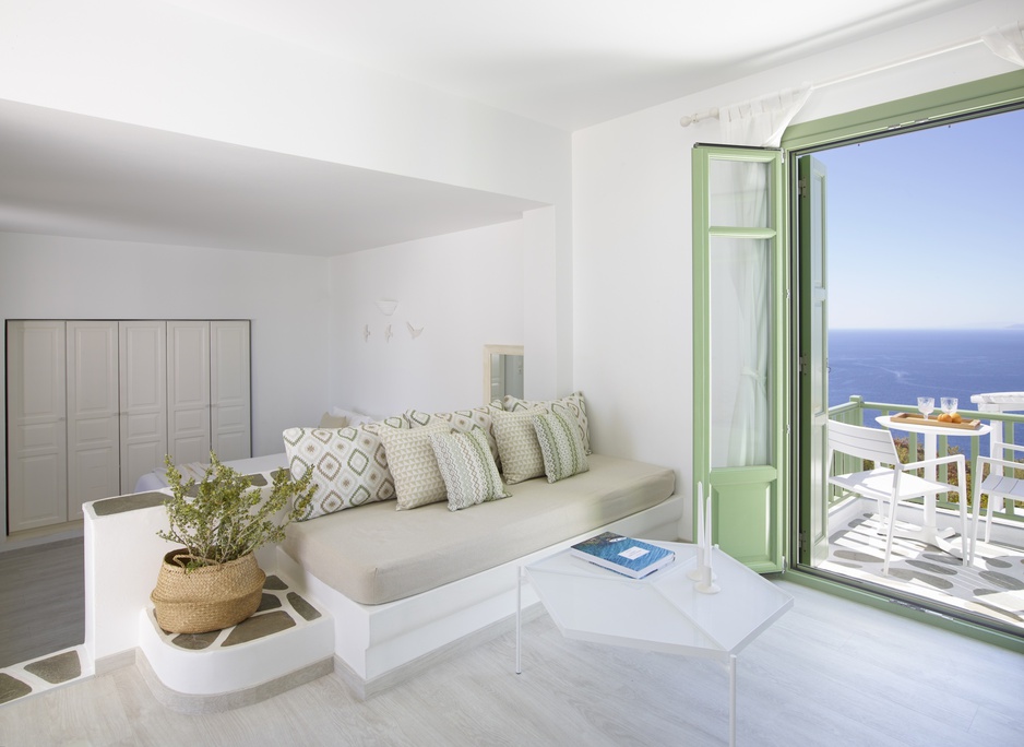 Anemomilos Boutique Hotel Green Suite Living Room & Balcony