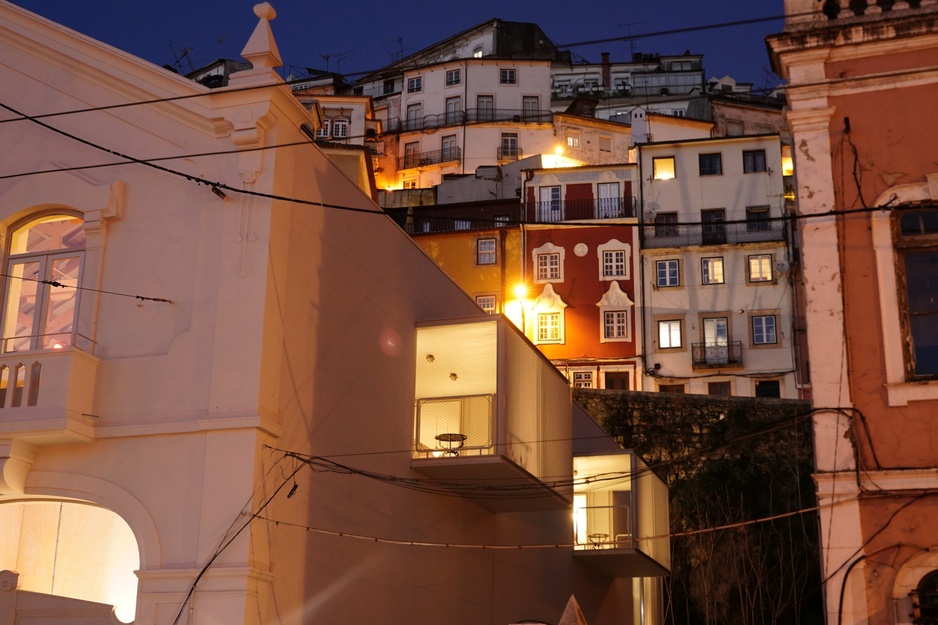 ZERO Box Lodge Coimbra - Balcony Boxes