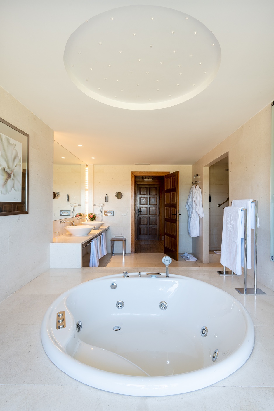 Parador de Lerma Hotel - Princess Margarita Suite Bathroom