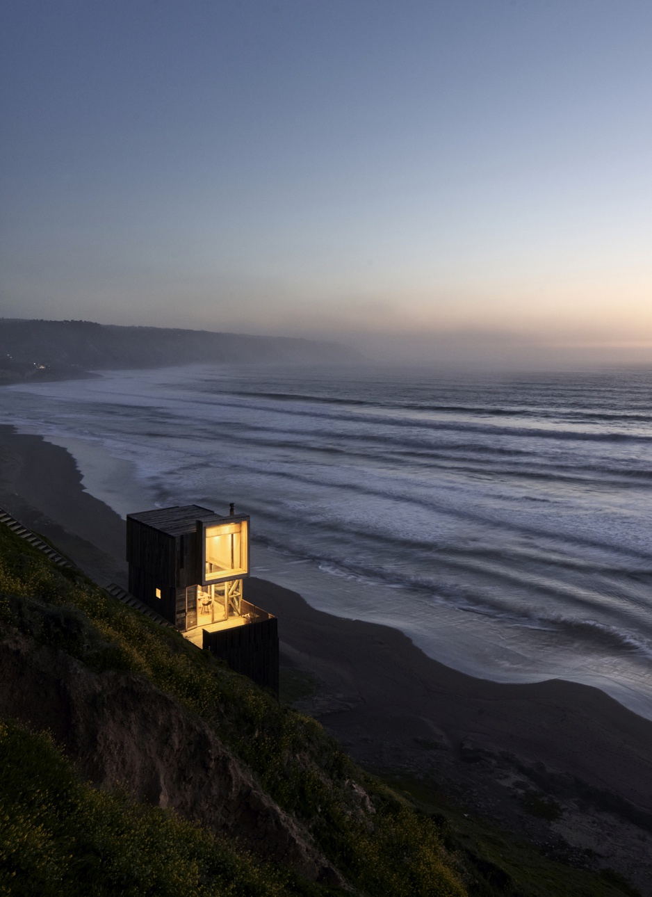 Maralto Cabins - La Tagua at Night