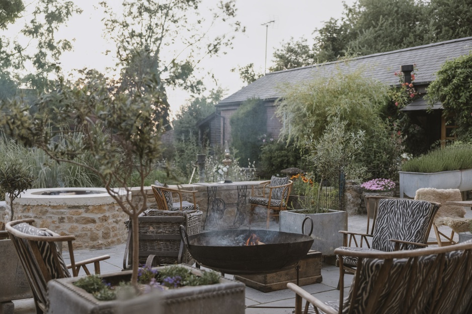 Outbuildings Outdoor Seating