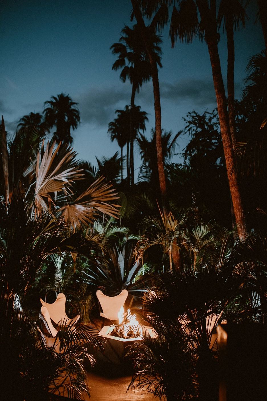 Acre Resort Cozy Evening Outdoor Fire Pit