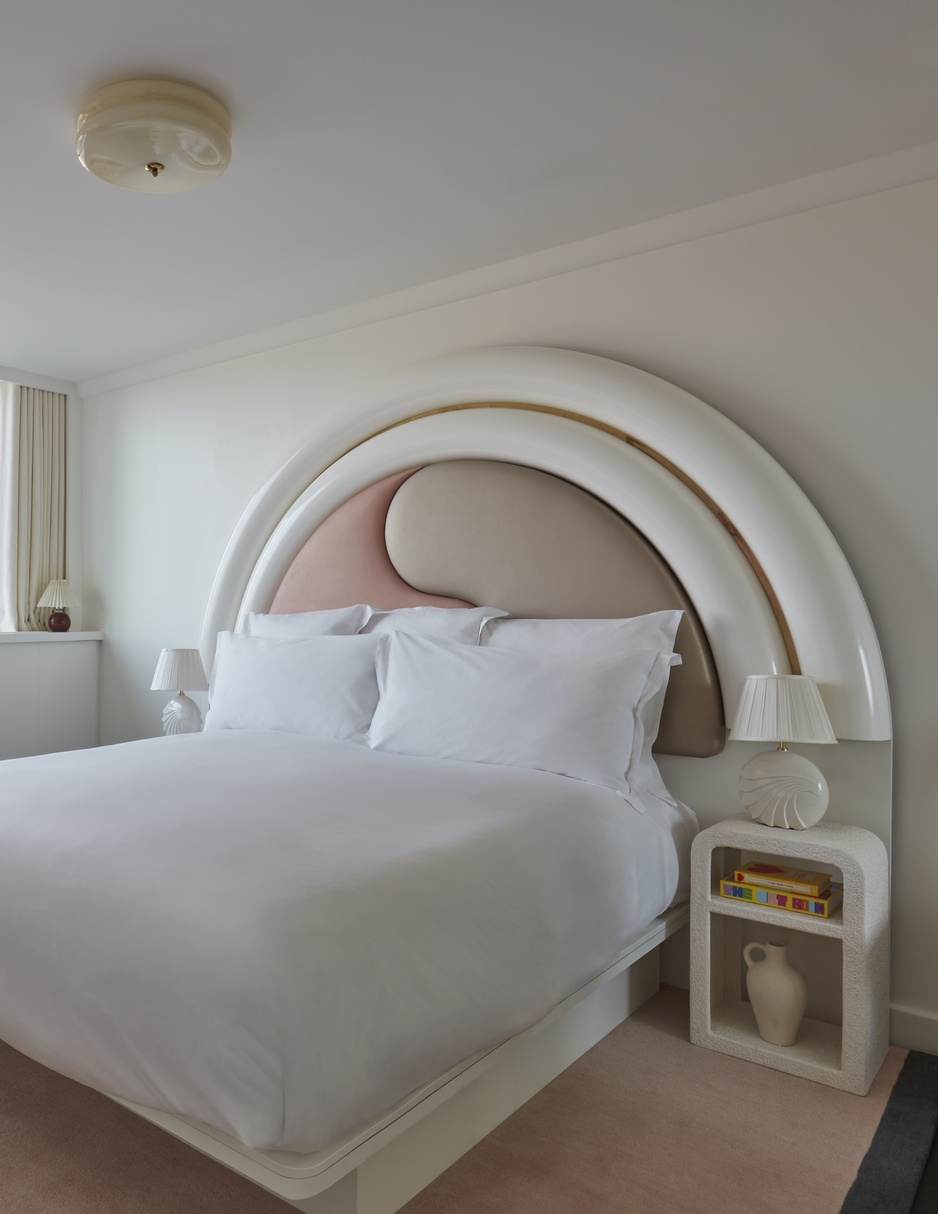 Sea Containers London Hotel - Dynasty Cabin Suite Bedroom