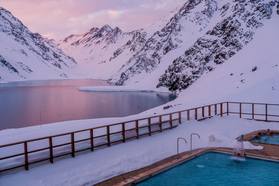 Hotel Portillo Pool Sunset Time
