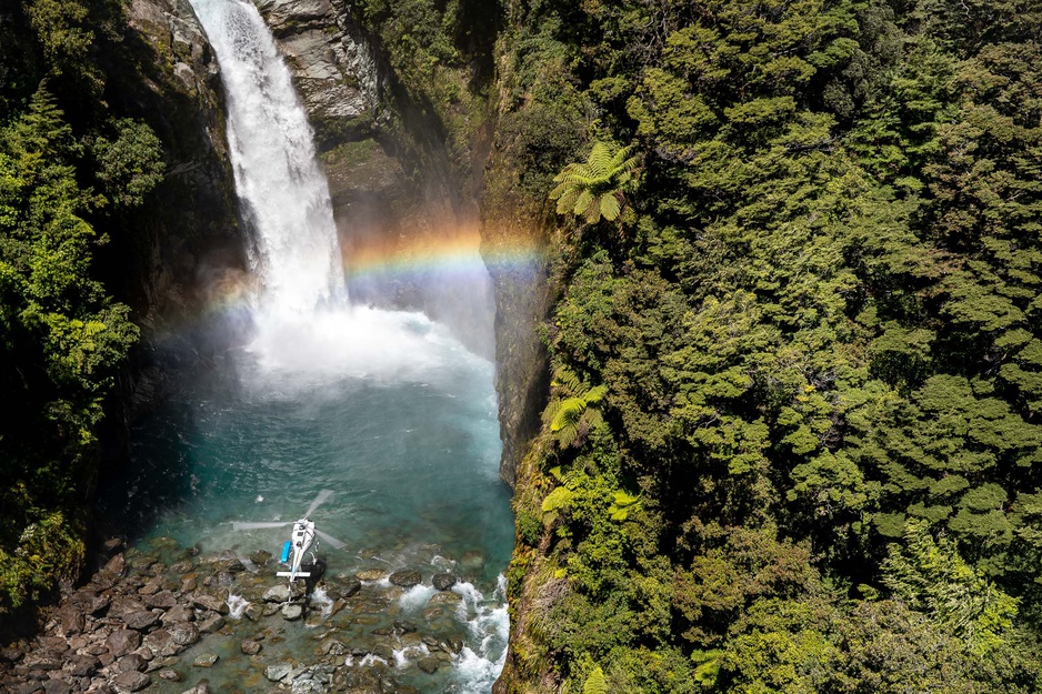 Fiordland Heli Traverse - Waterfall
