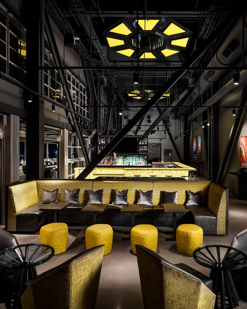 JW Marriott Savannah Plant Riverside District Hotel - Electric Moon Skytop Lounge plus Moon Deck