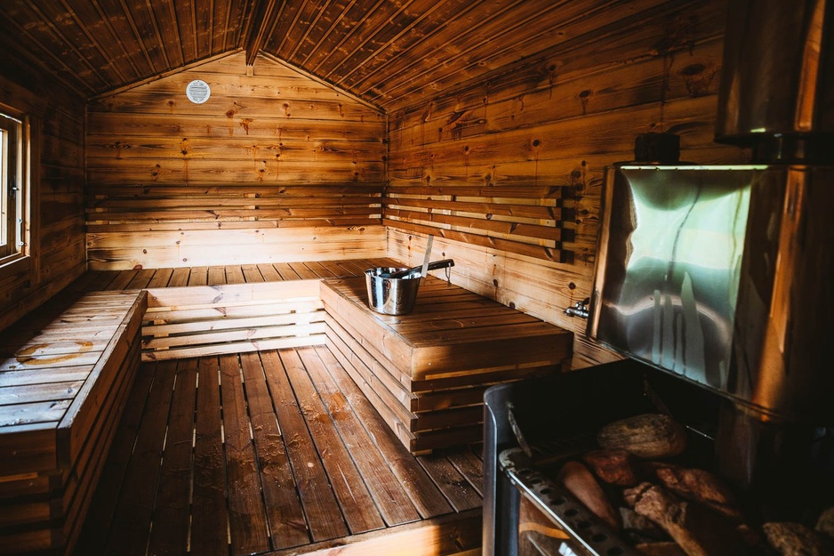 Apukka Resort Lakeside Sauna Inside