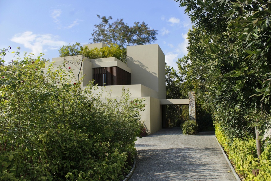 Vana Retreat Rigpa Center