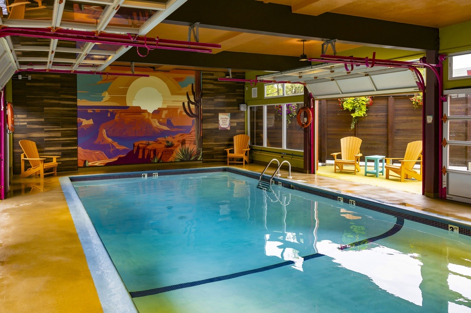 Hotel Zed Victoria's Pool