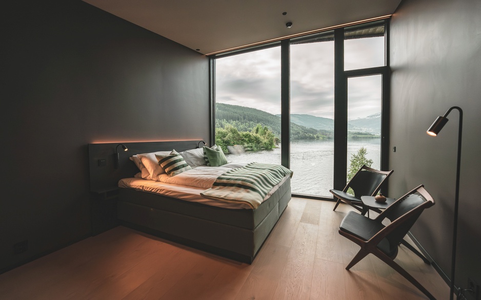 Elva Hotel - Family Room with Murphy bunks