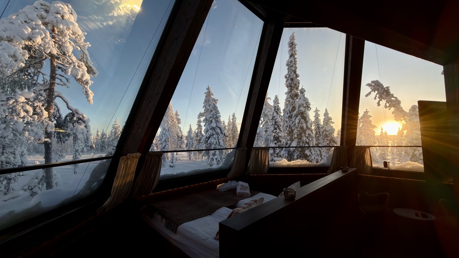 Nivunki Village Glass Hut View
