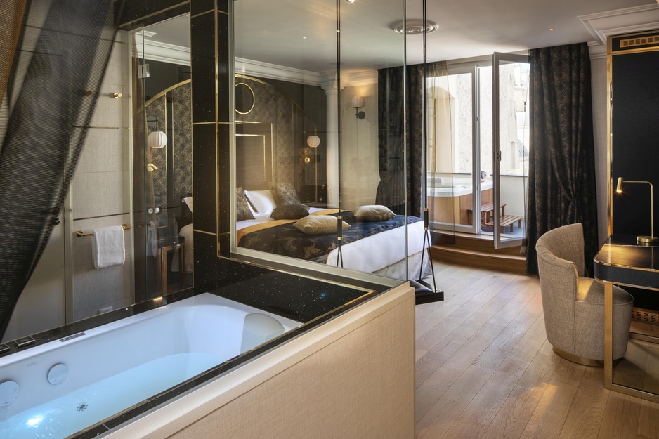 Paris j'Adore Hotel Chambre Bain de Minuit
