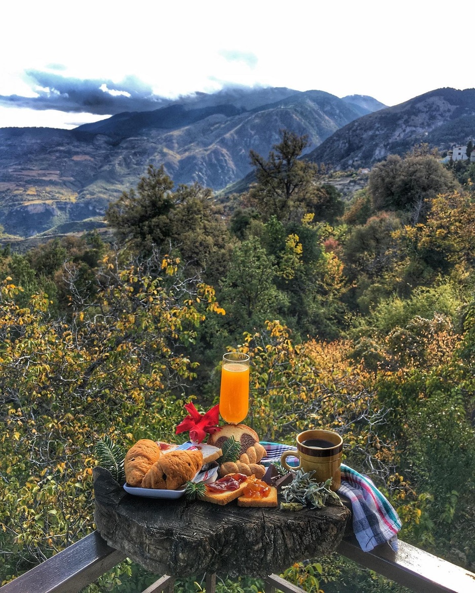 Anemoessa Guesthouse Breakfast on the Balcony