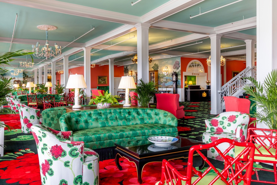 Grand Hotel Parlor