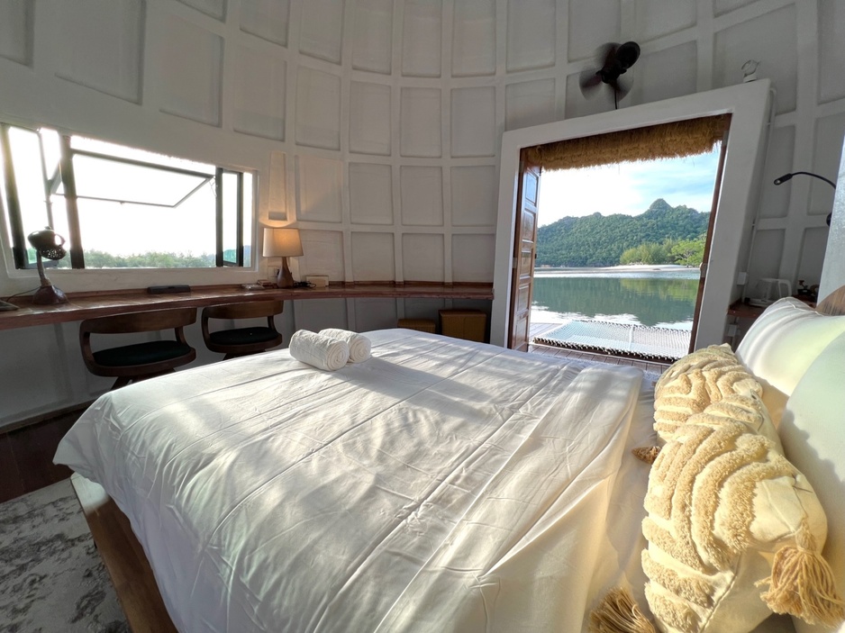 Coconest Bedroom and Sea Views