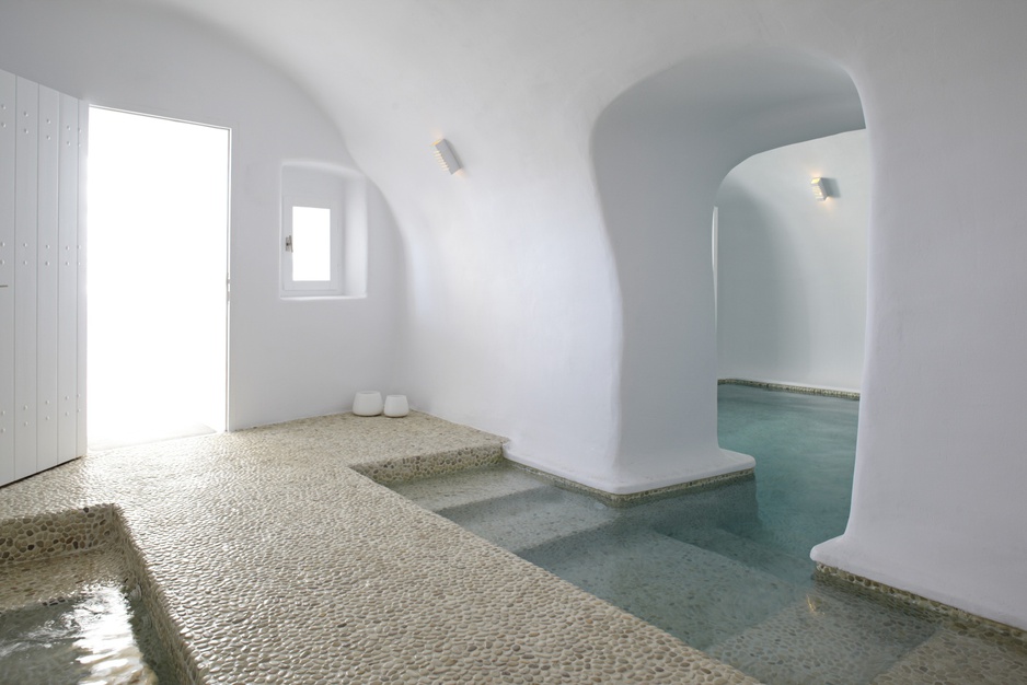 Kirini Hotel Santorini – Greek Hotel Inspired By Local Cycladic Architecture