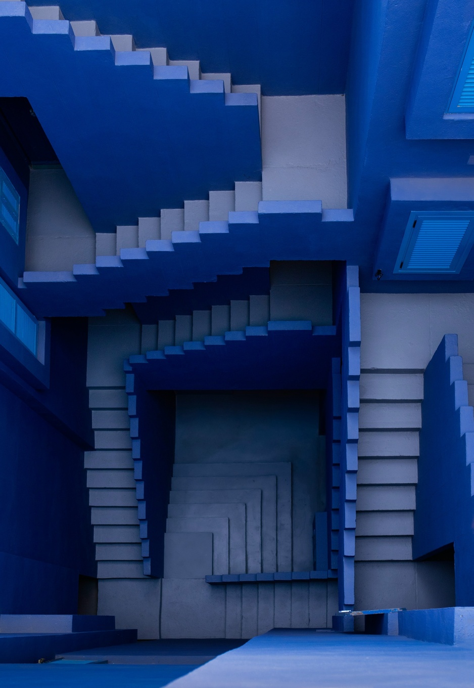 La Muralla Roja Blue Staircase