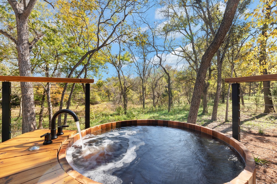 Onera Fredericksburg - Cocoon Pool