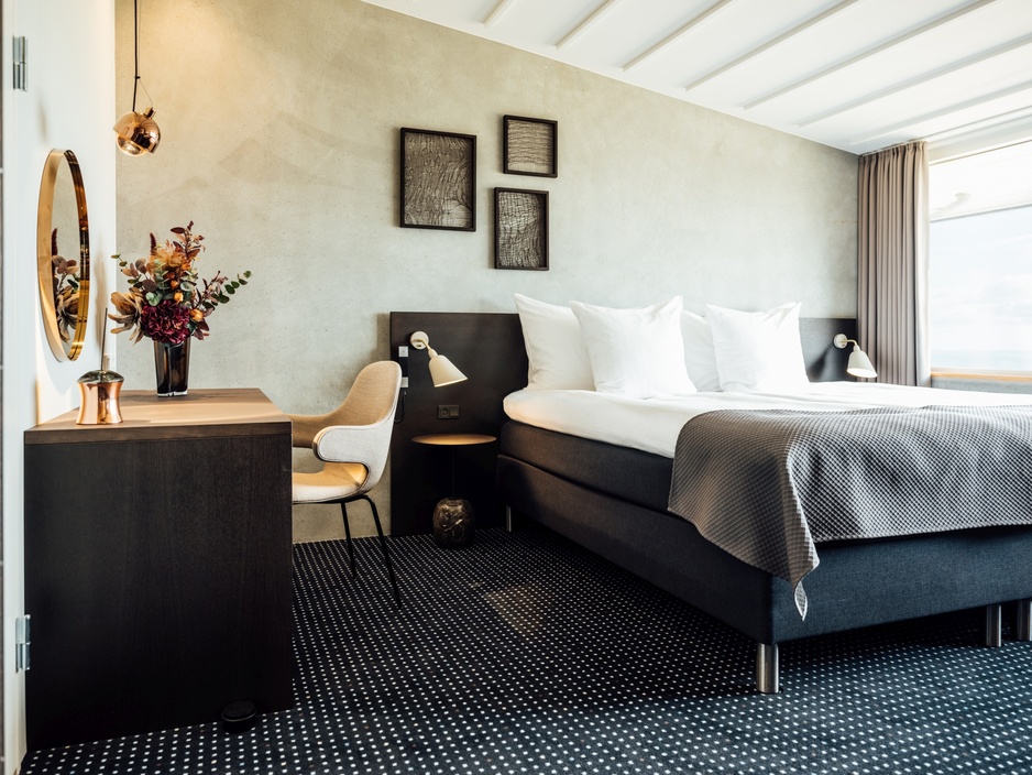 Hotel Foroyar - Executive Suite Bedroom