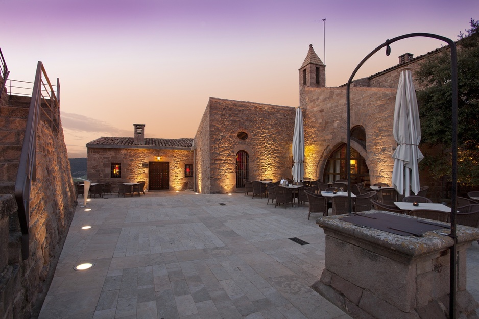 Parador de Cardona Terrace