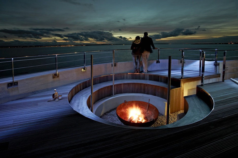 Fire pit