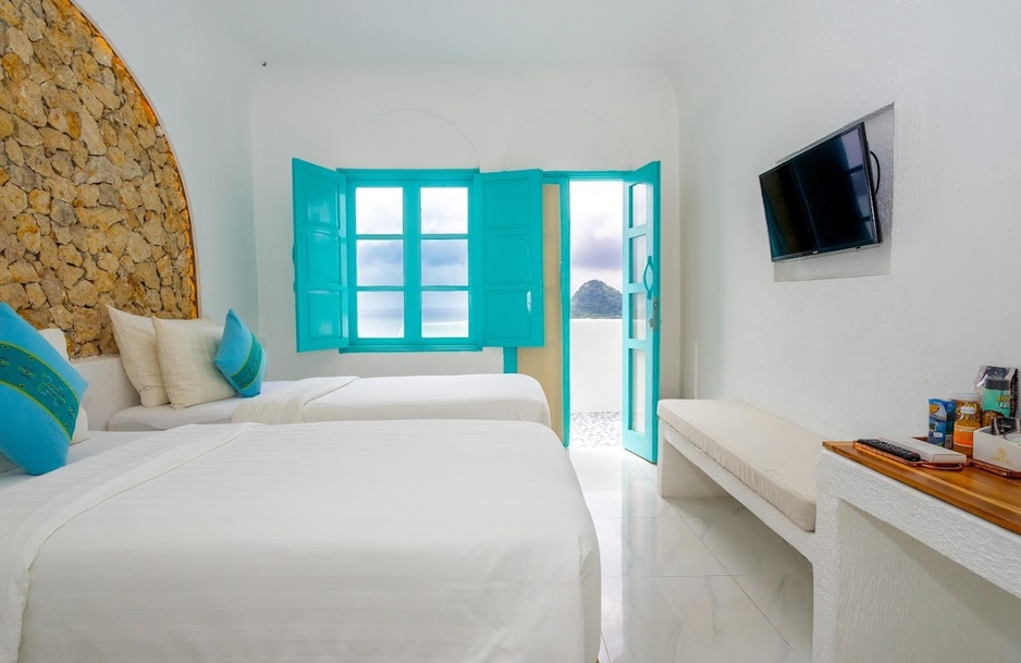 Loccal Collection Hotel Deluxe Room