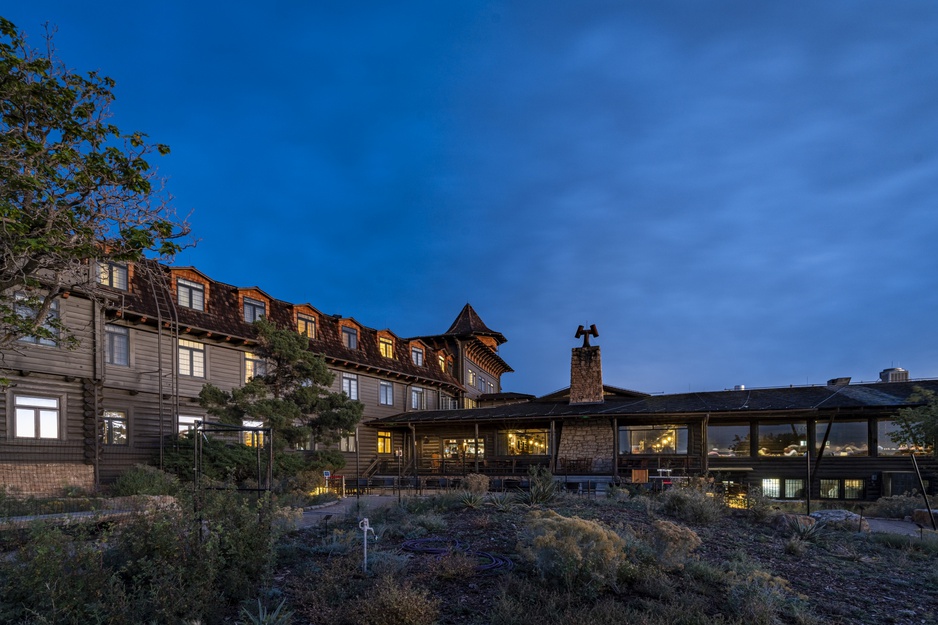 El Tovar Hotel - Dining Room Exterior