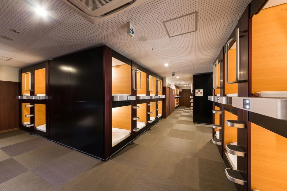 Sauna & Capsule Hotel Rumor Plaza