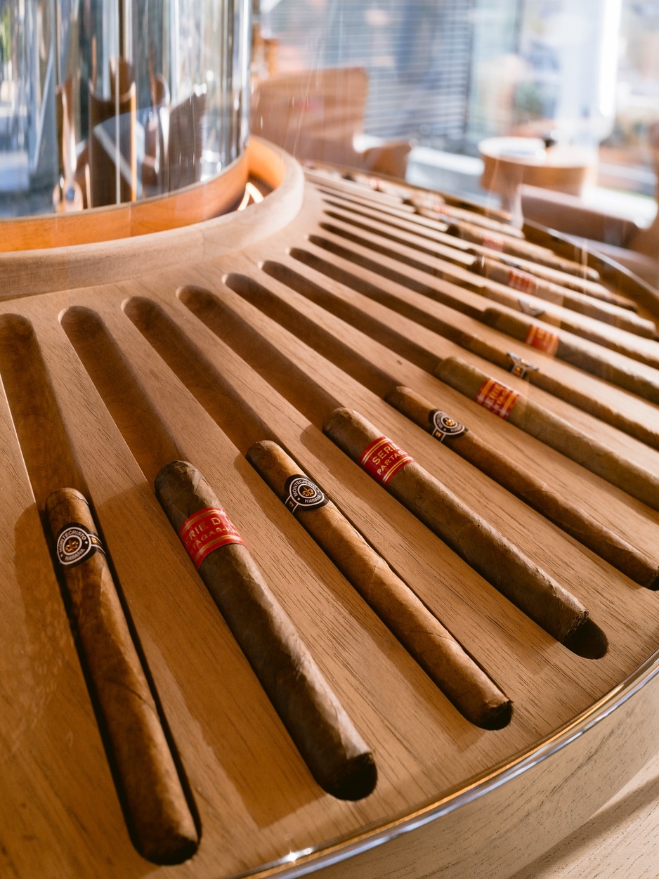 The Emory London Hotel - Cigars