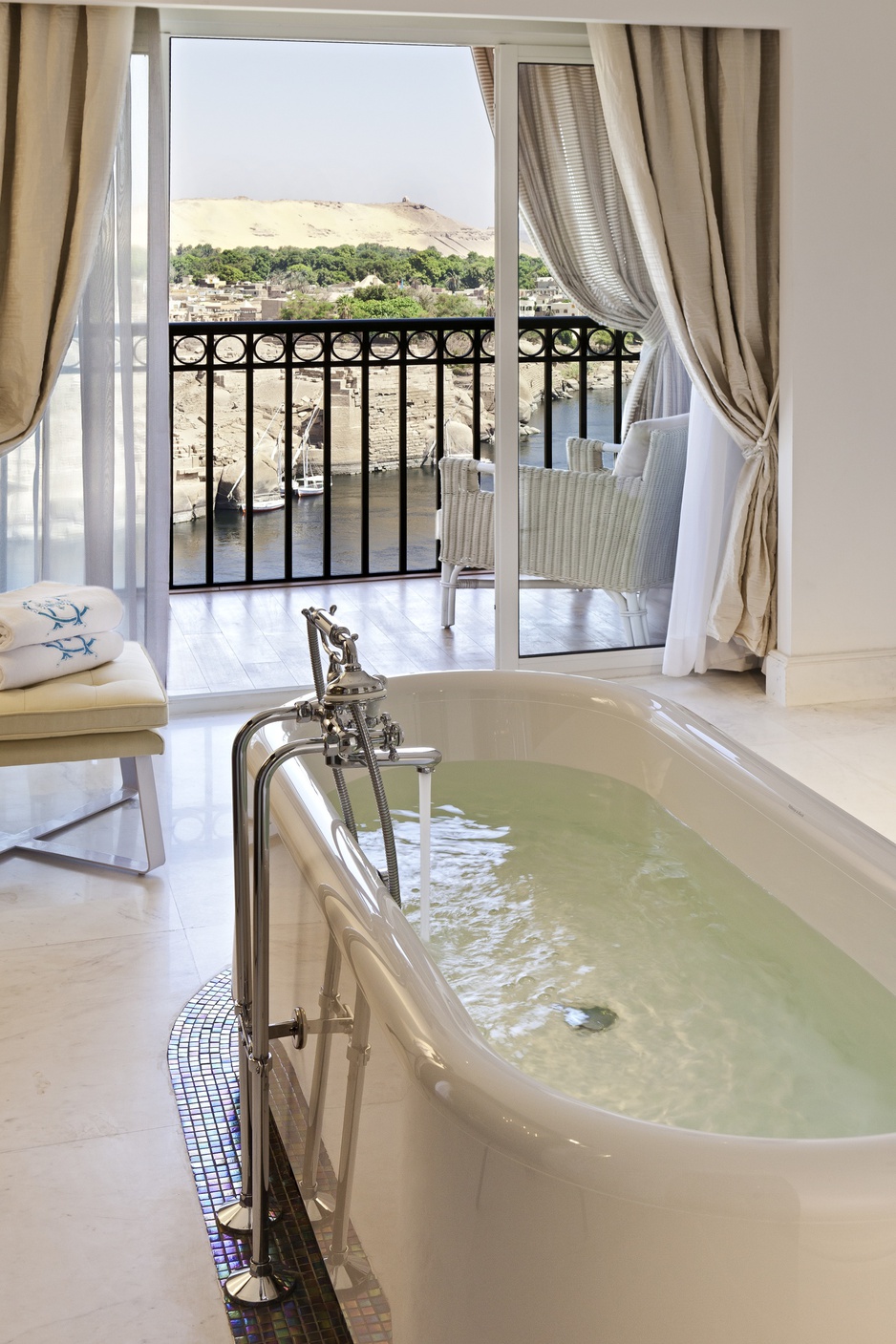 Sofitel Legend Old Cataract - Opera Suite Bathroom