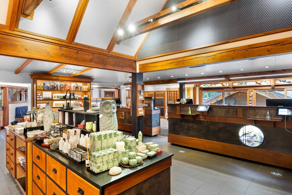 Ten Thousand Waves - Spa gift shop