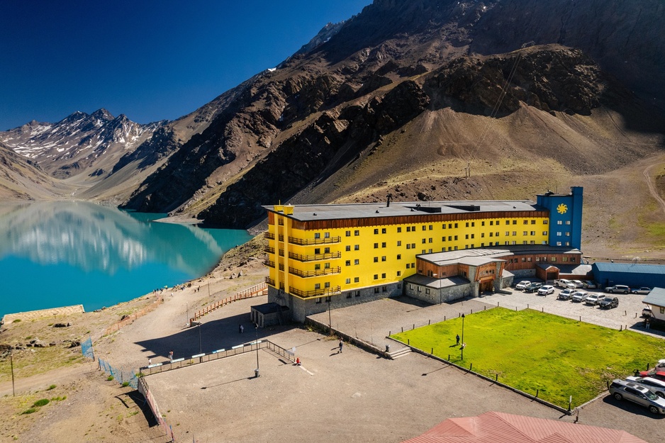 Hotel Portillo's Yellow Building