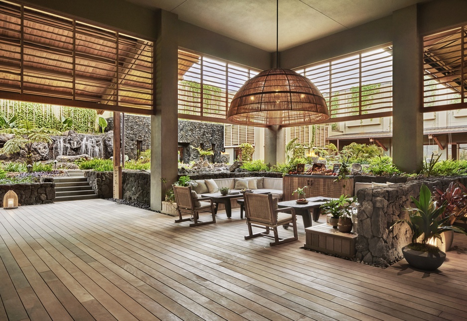 1 Hotel Hanalei Bay Lobby