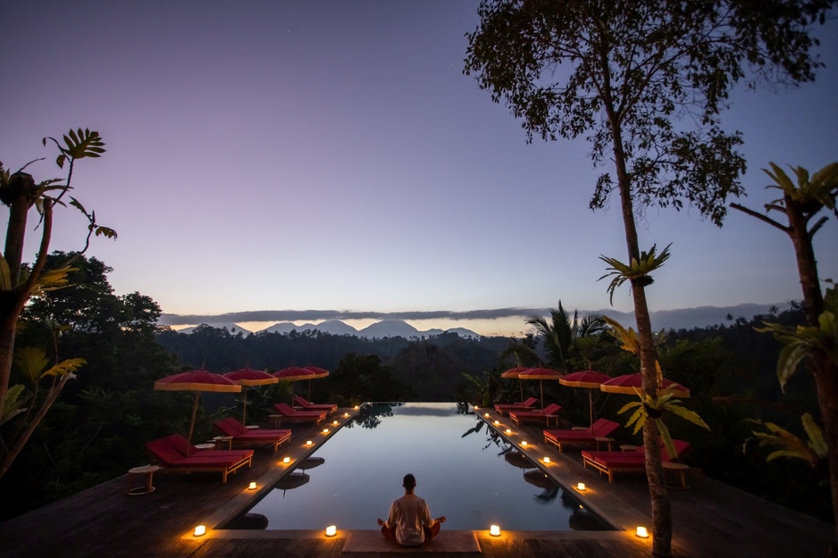 Buahan Resort - Buahan Main Pool Evening Lights