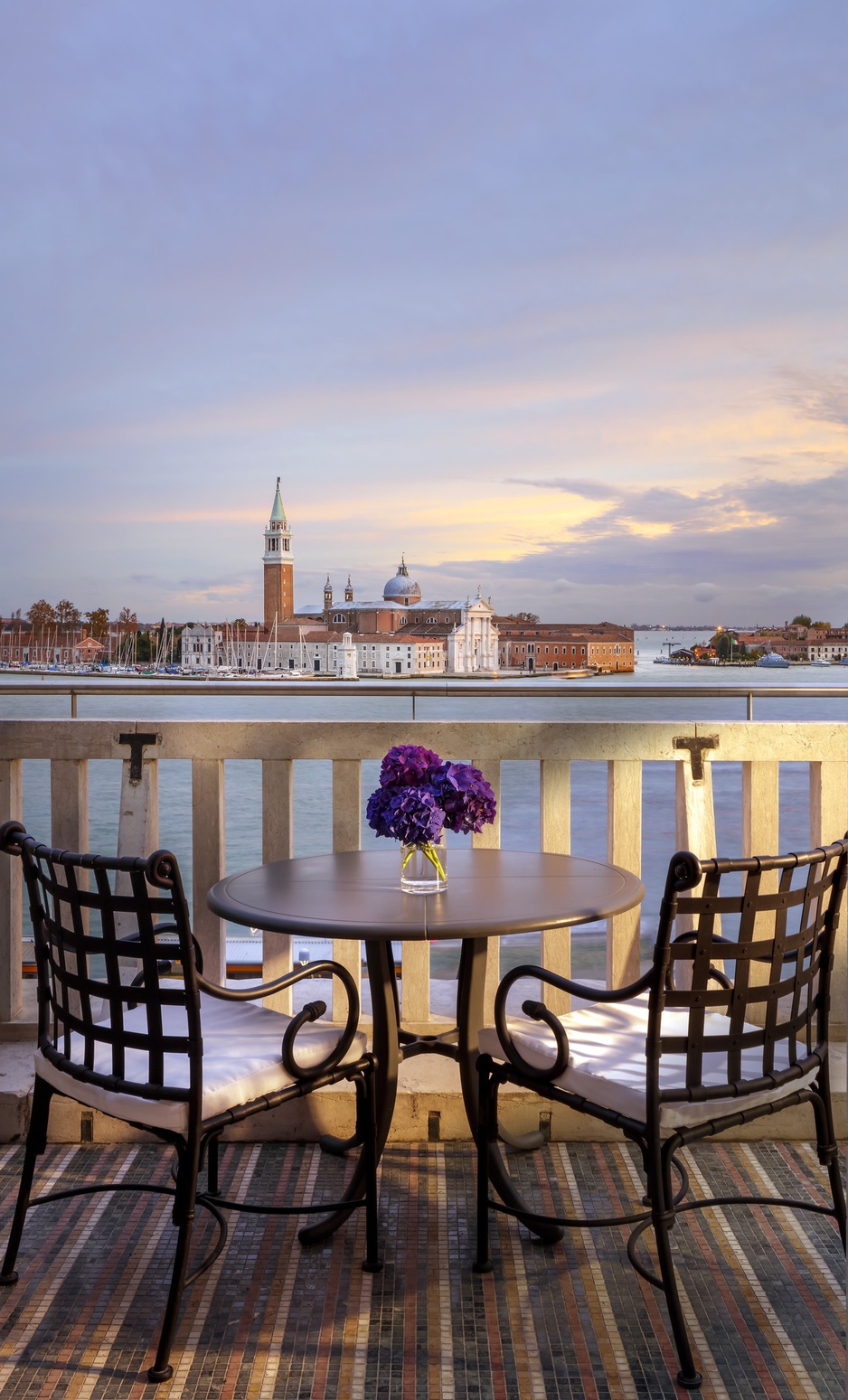 Hotel Danieli Luxury Lagoon View Room Furnished balcony